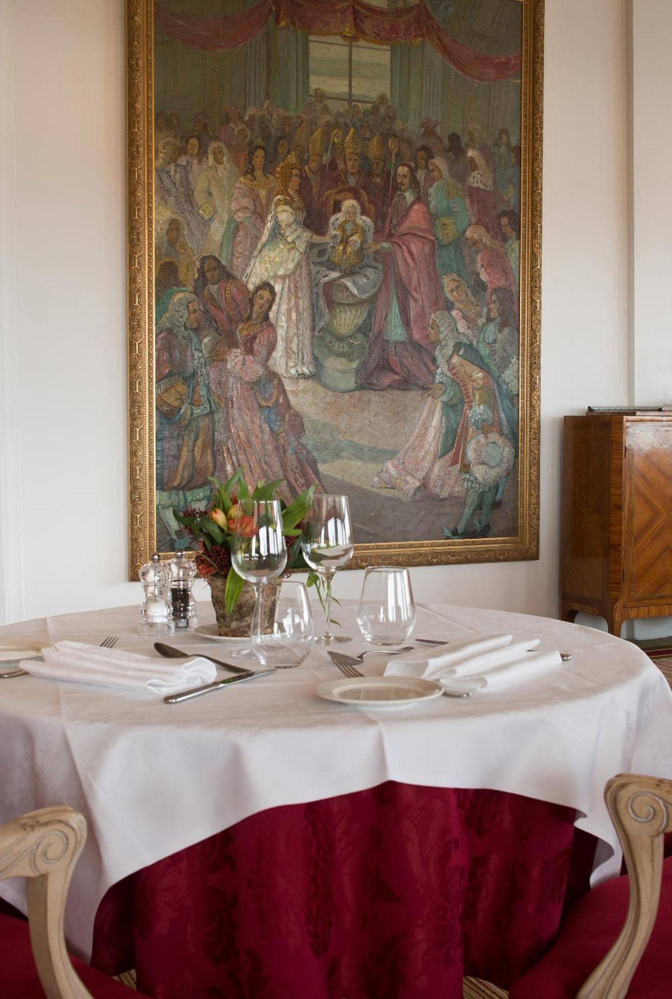 Pavillon Henri IV Hotel Restaurant Gastronomique Terrasse Saint-Germain-en-Laye Exterior foto
